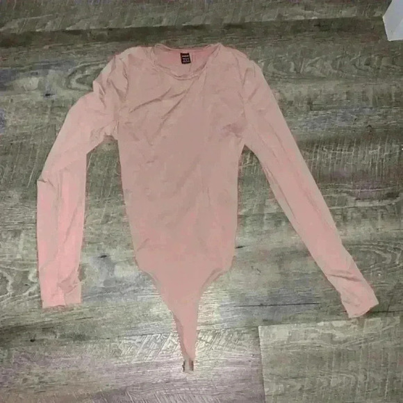 SHEIN Tops - NWT Skim like bodysuit size M